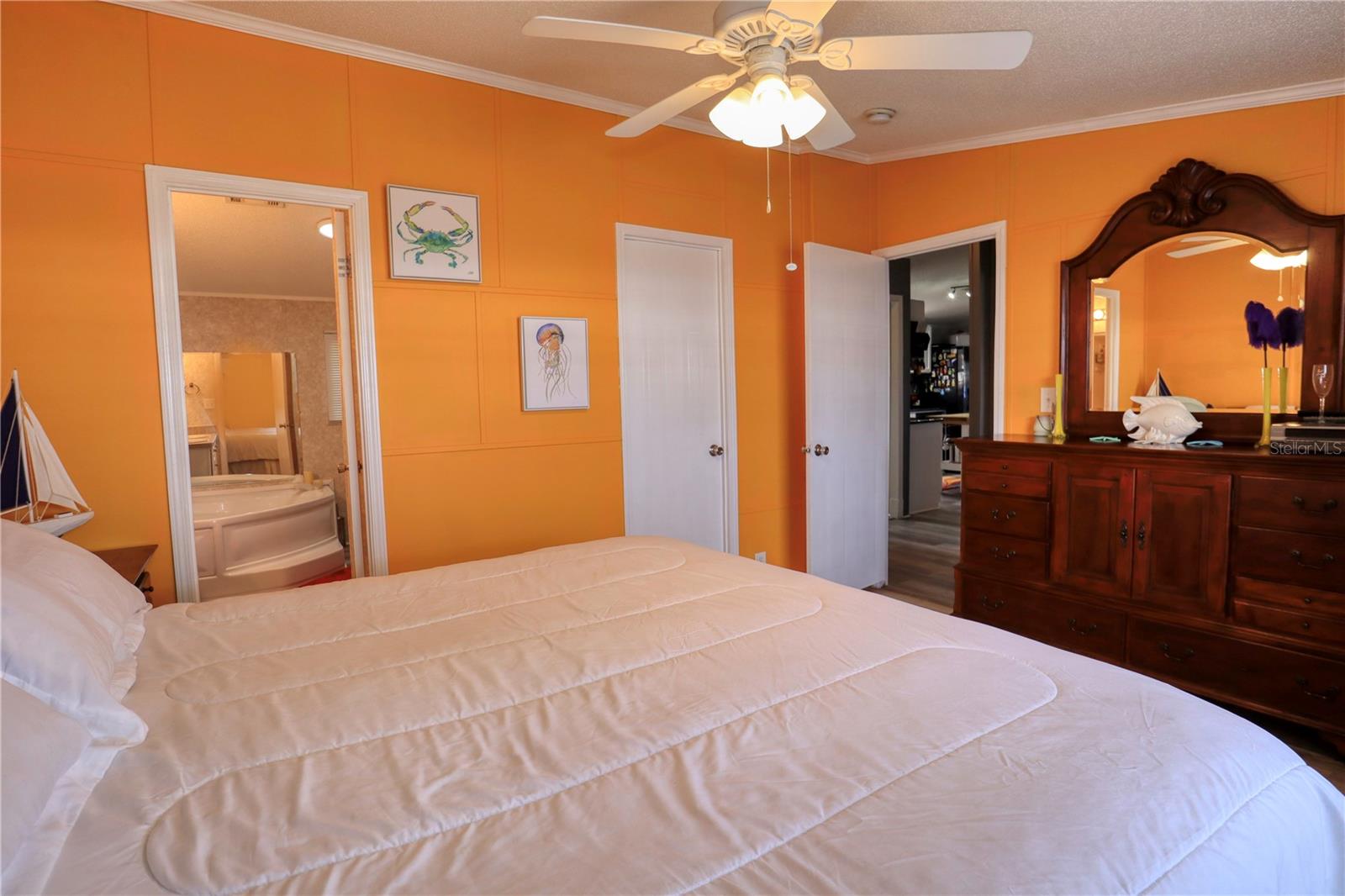 3413 Bayside Pkwy Property Photo 6