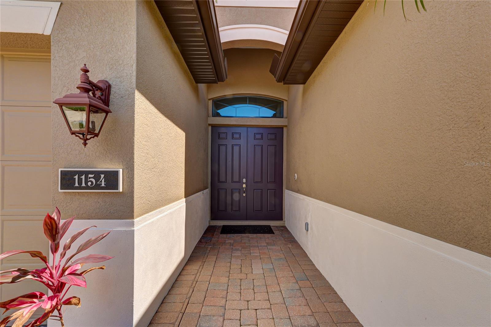 1154 Cielo Ct Property Photo 3