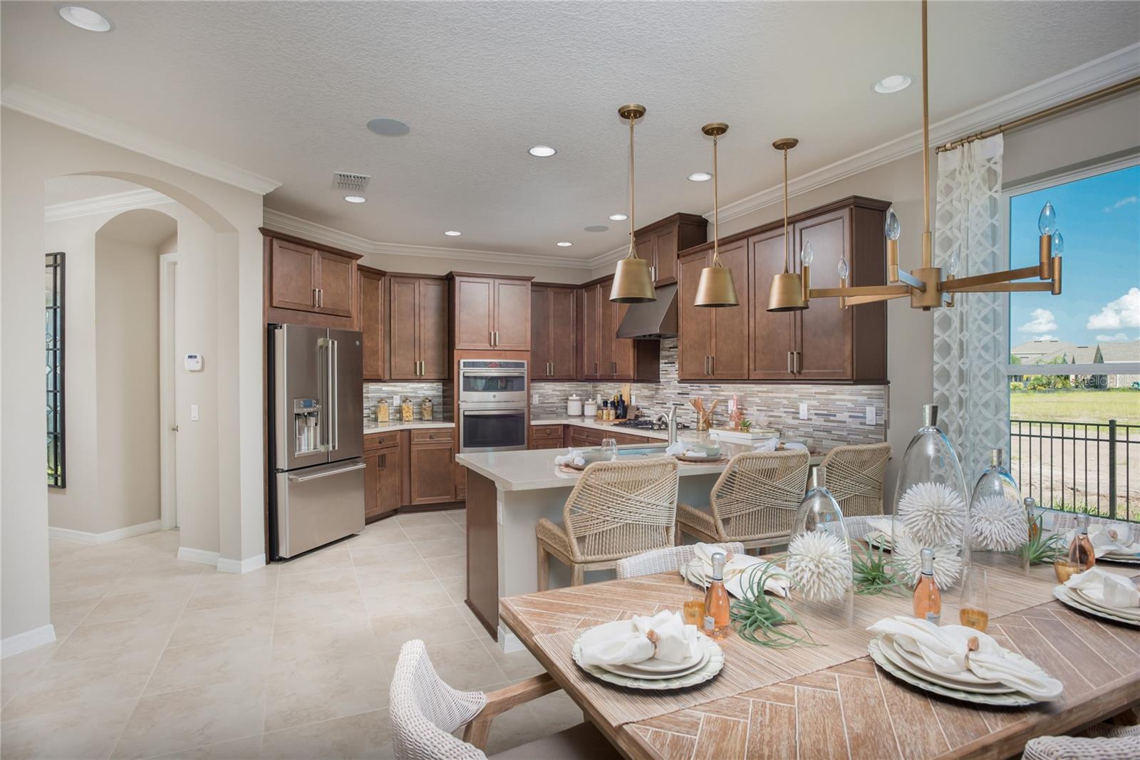 15025 Shady Palms Ln Property Photo 5