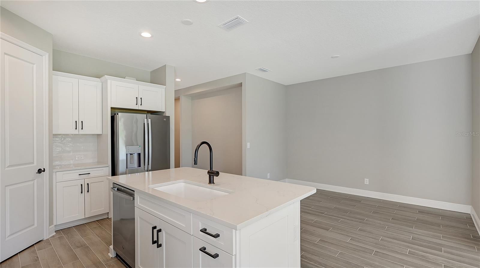 14551 Skipping Stone Loop Property Photo 23