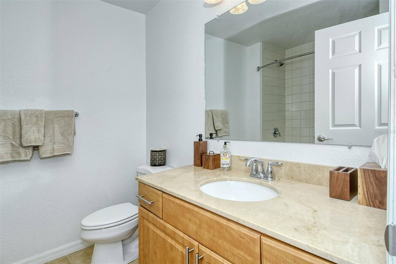 1064 N Tamiami Trl #1627 Property Photo 27