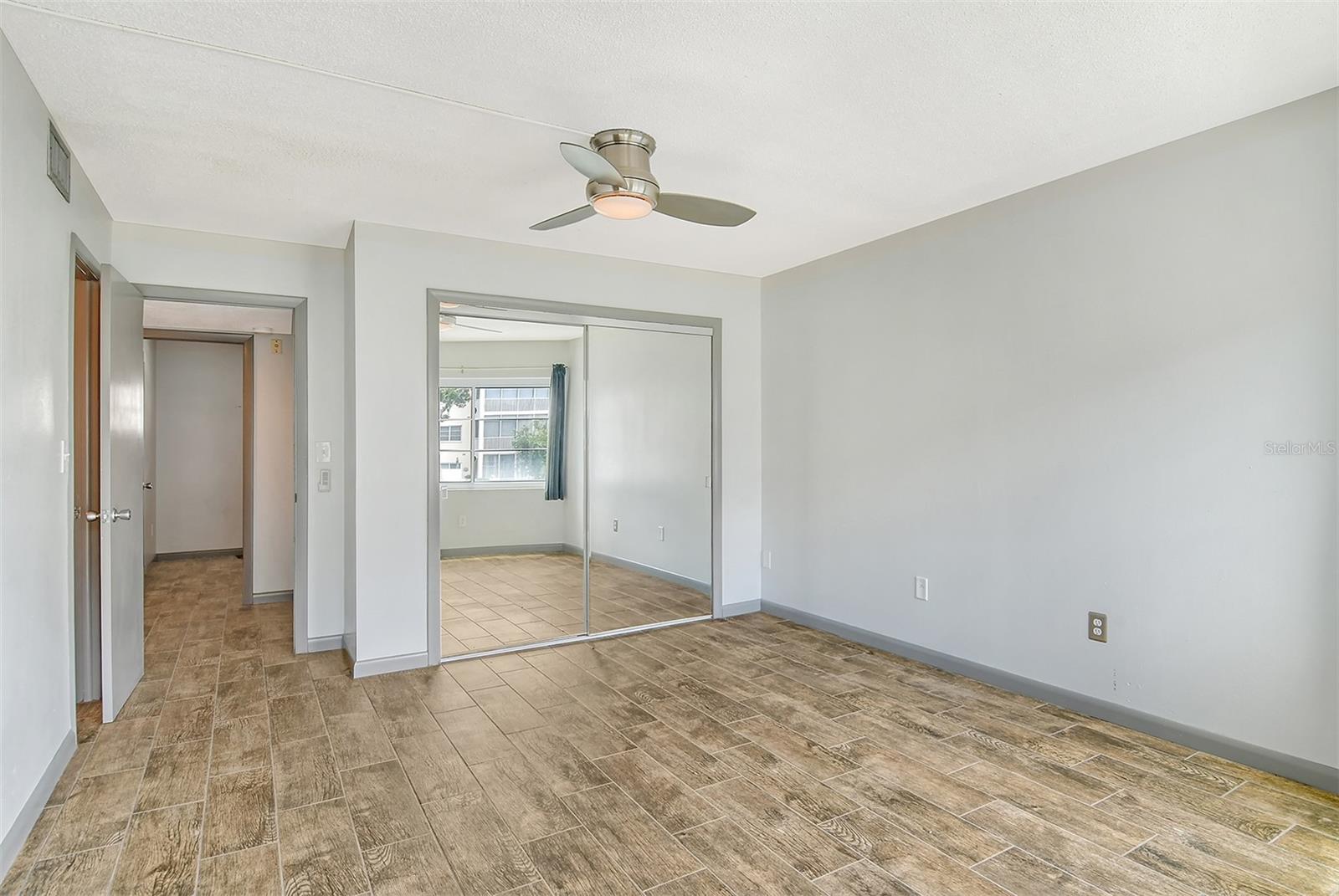 1350 N Portofino Dr #310 Property Photo 18