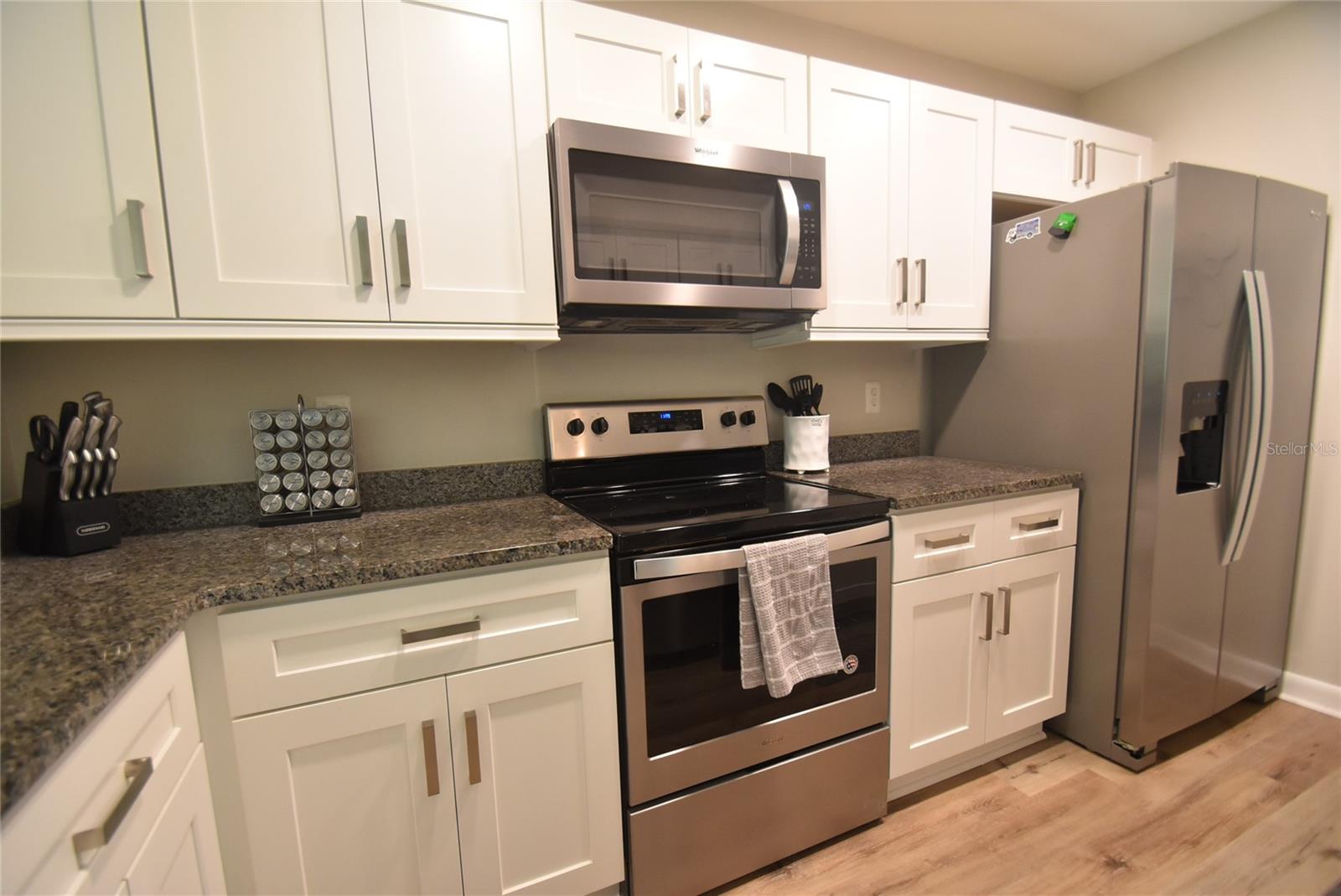 1720 Glenhouse Dr #gl427 Property Photo 2