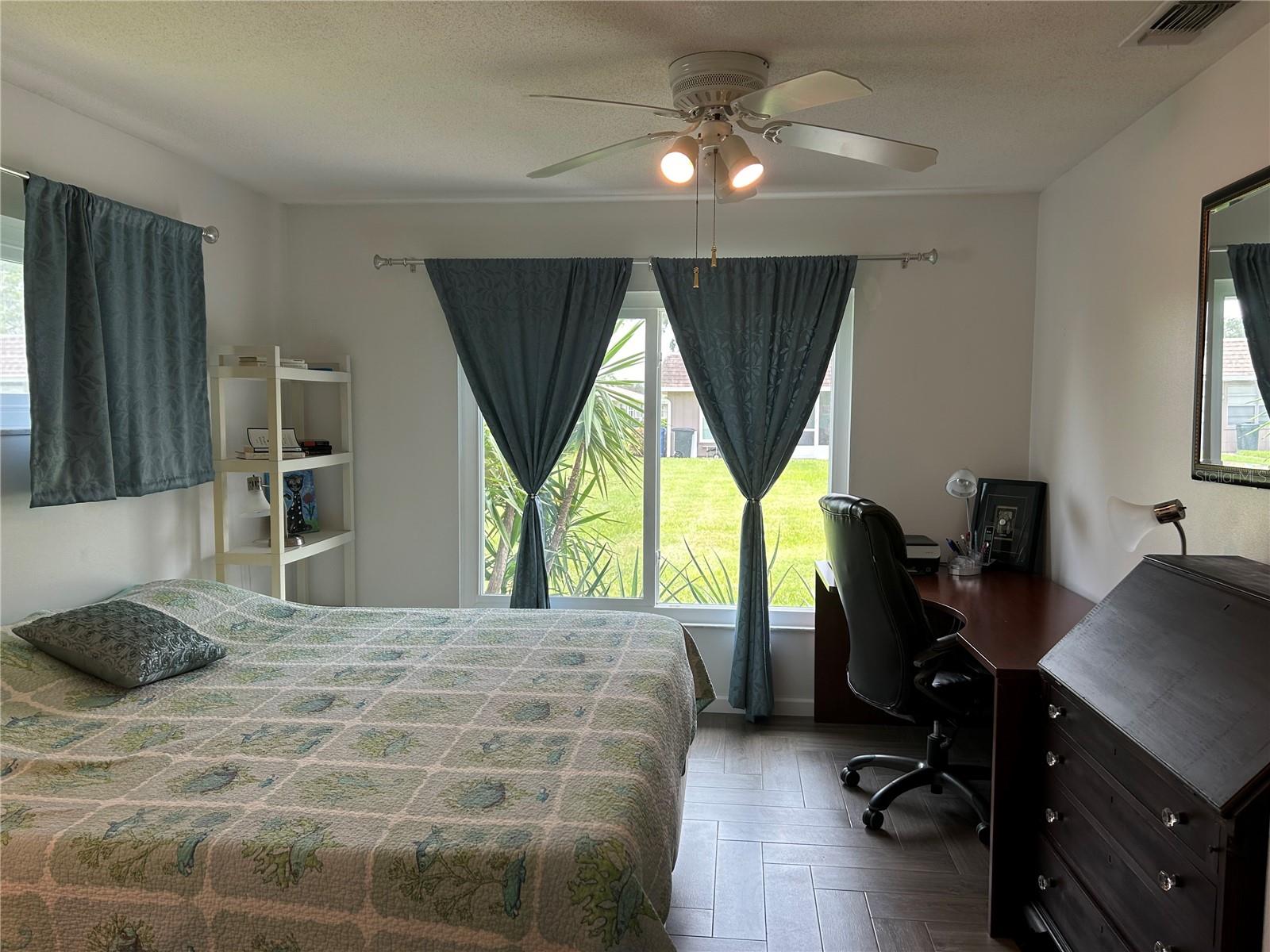 1359 Glendale Cir W #214 Property Photo 16