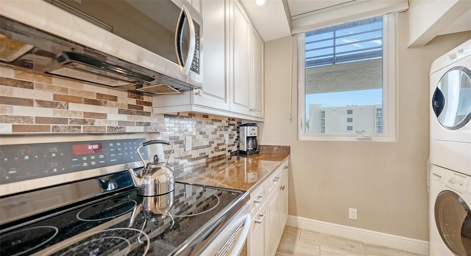 1045 Gulf Of Mexico Dr #403 Property Photo 19