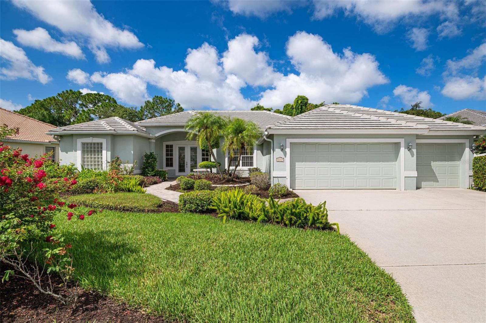 5249 Far Oak Cir Property Photo 6