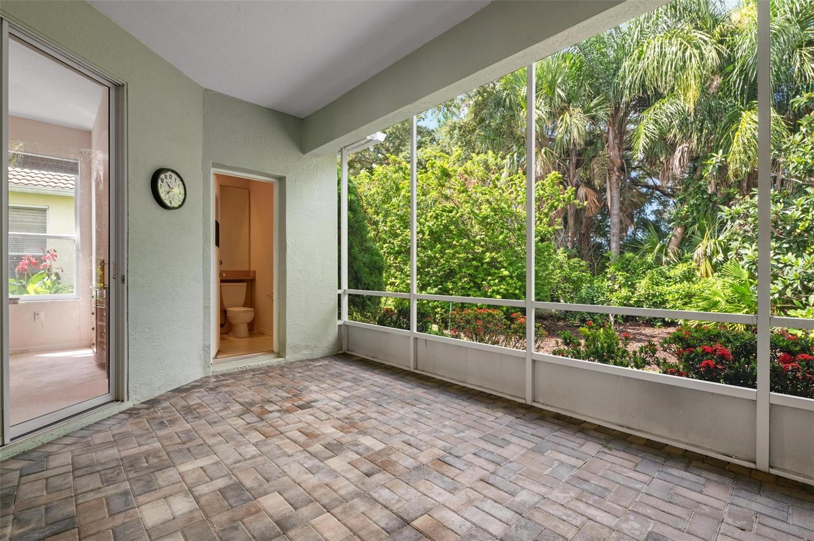 5249 Far Oak Cir Property Photo 39