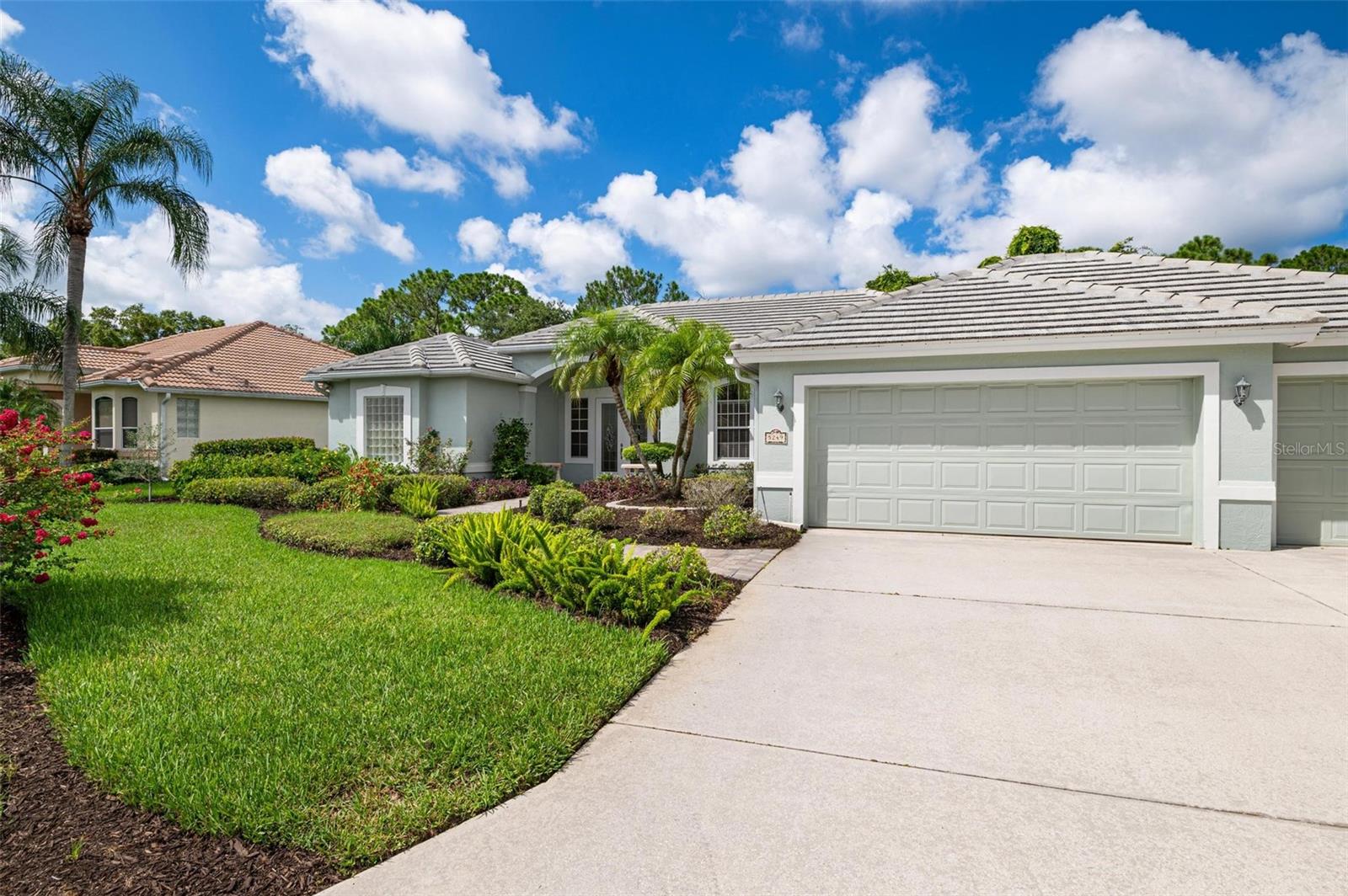 5249 Far Oak Cir Property Photo 43