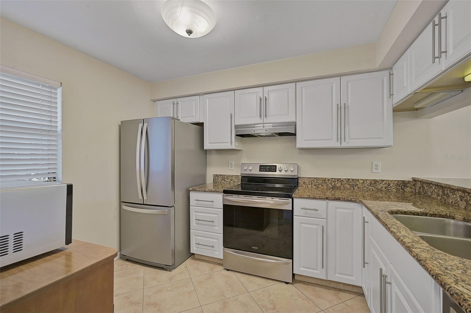 684 Bird Bay Dr W #132 Property Photo 8