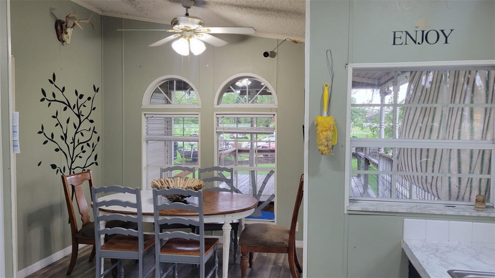 16180 Boyette Rd Property Photo 8