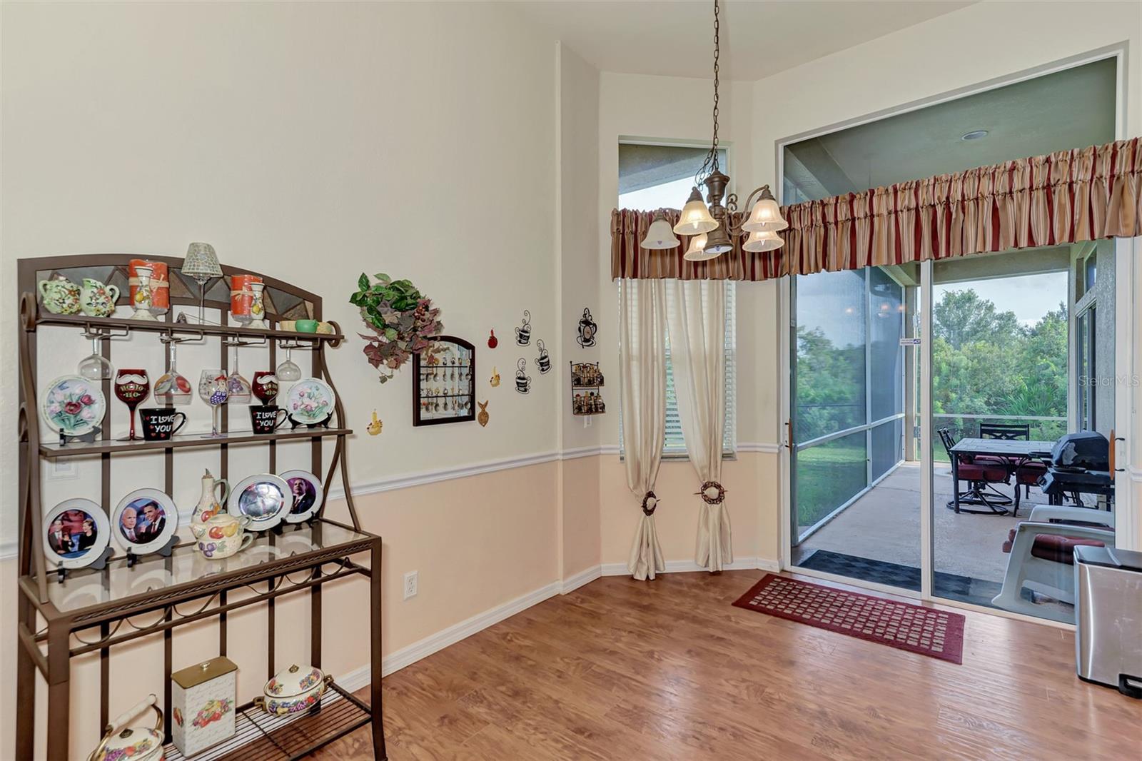 8430 Acorn Blvd Property Photo 20