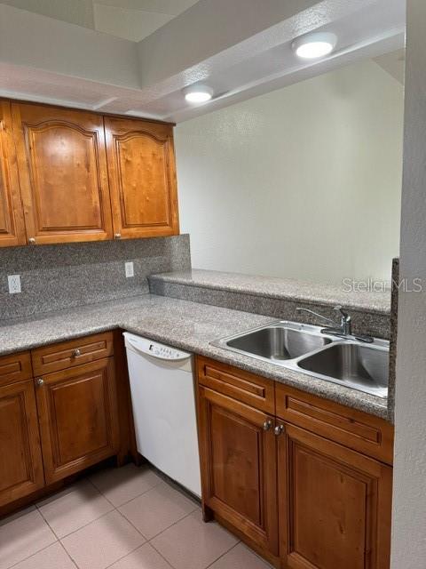 25385 Sandhill Blvd Property Photo 17