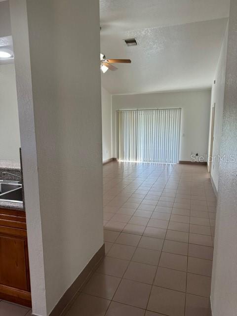 25385 Sandhill Blvd Property Photo 20