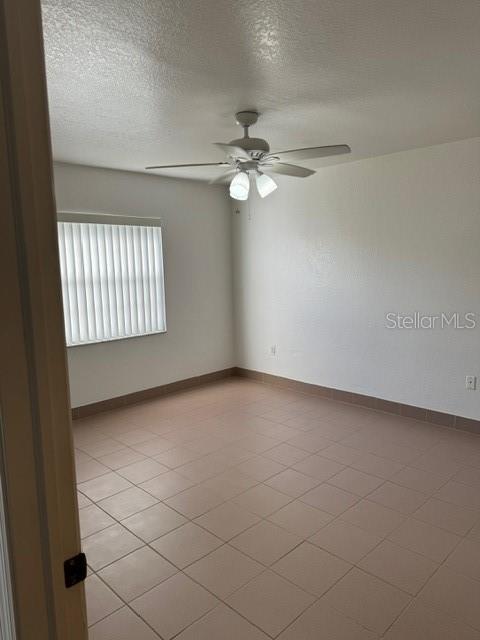 25385 Sandhill Blvd Property Photo 22