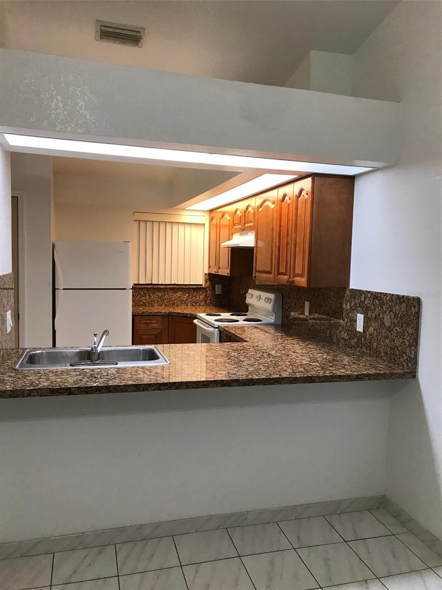 25385 Sandhill Blvd Property Photo 41