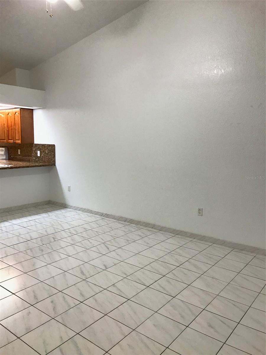 25385 Sandhill Blvd Property Photo 44