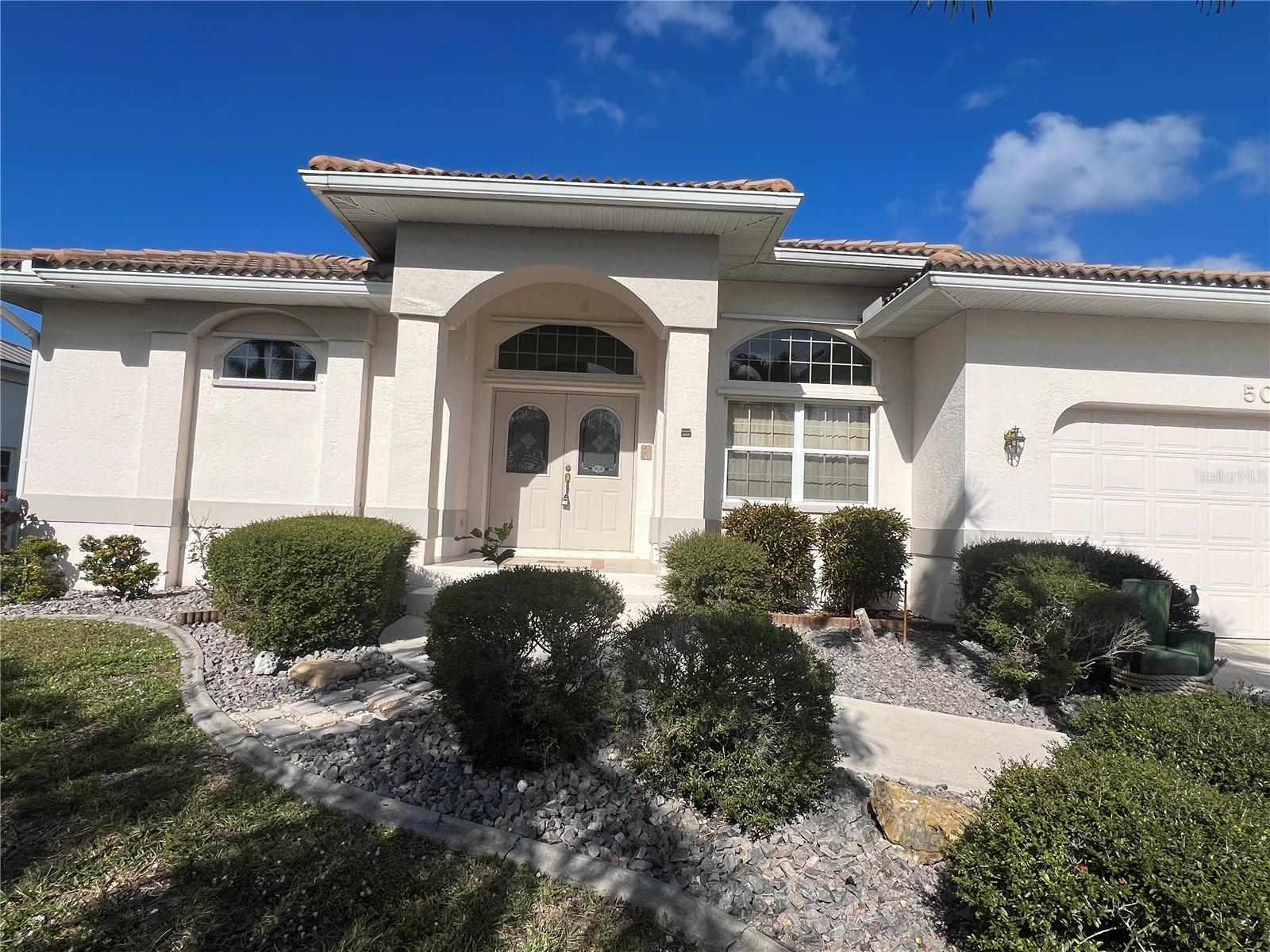 5011 Key Largo Dr Property Photo 3