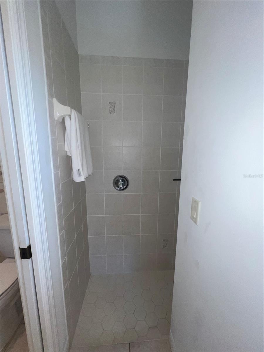 5011 Key Largo Dr Property Photo 39