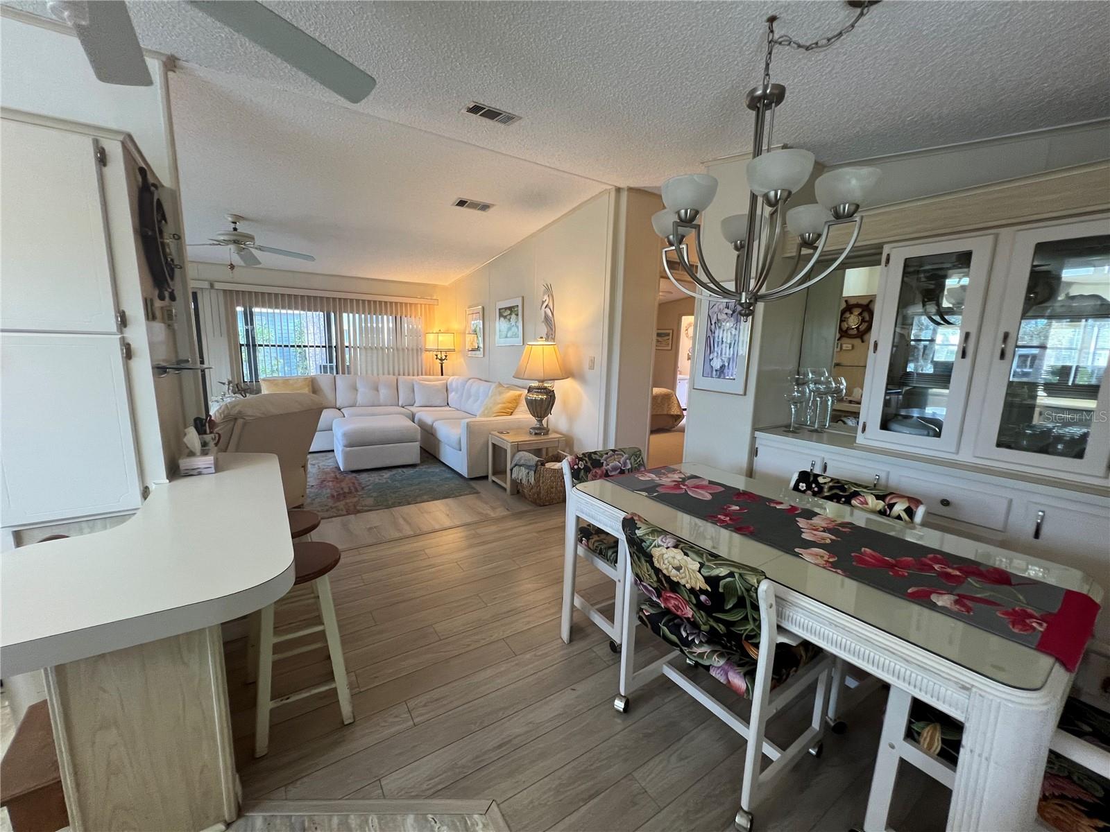 365 Lakewyn Ct Property Photo 3