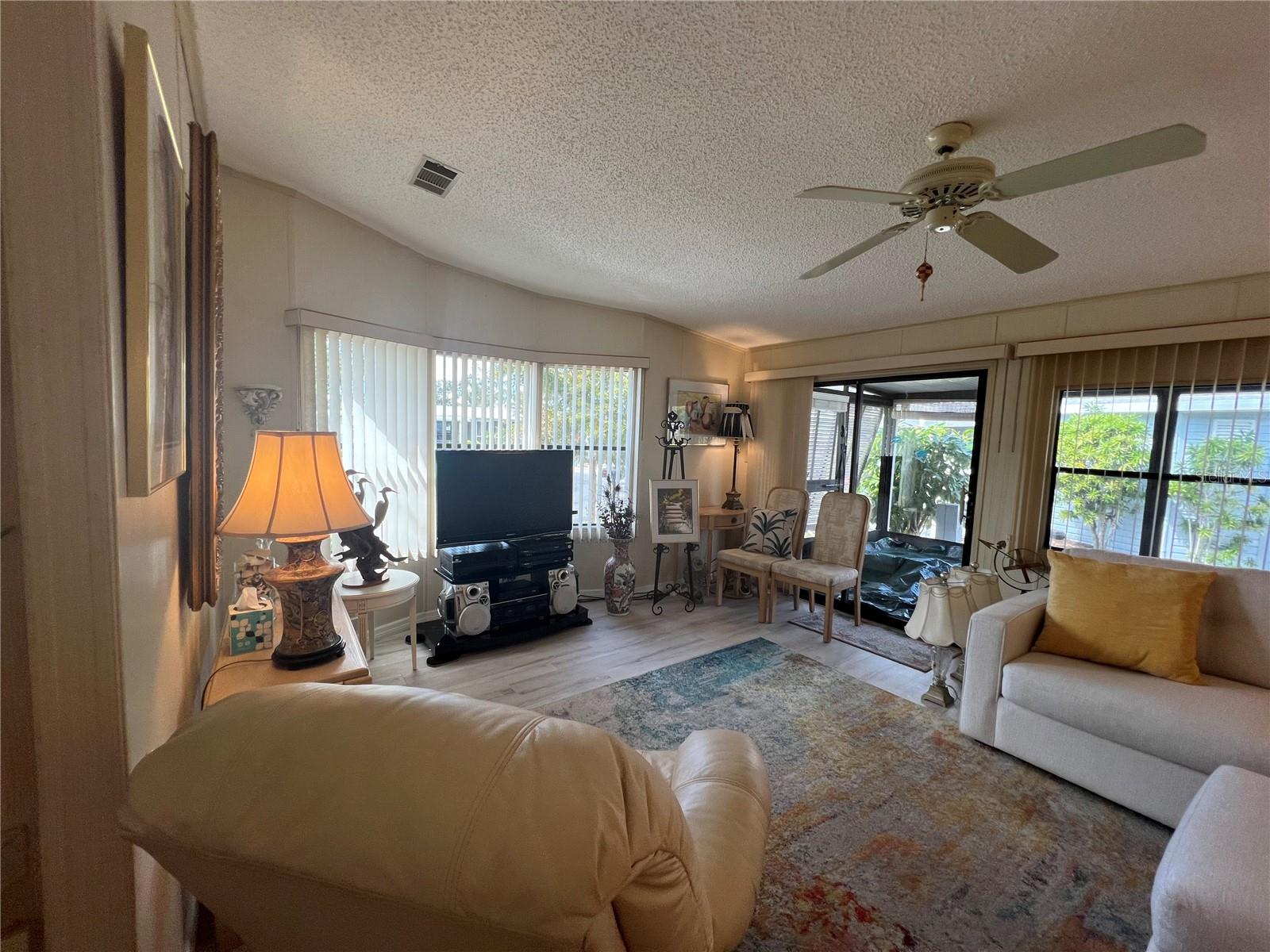 365 Lakewyn Ct Property Photo 11
