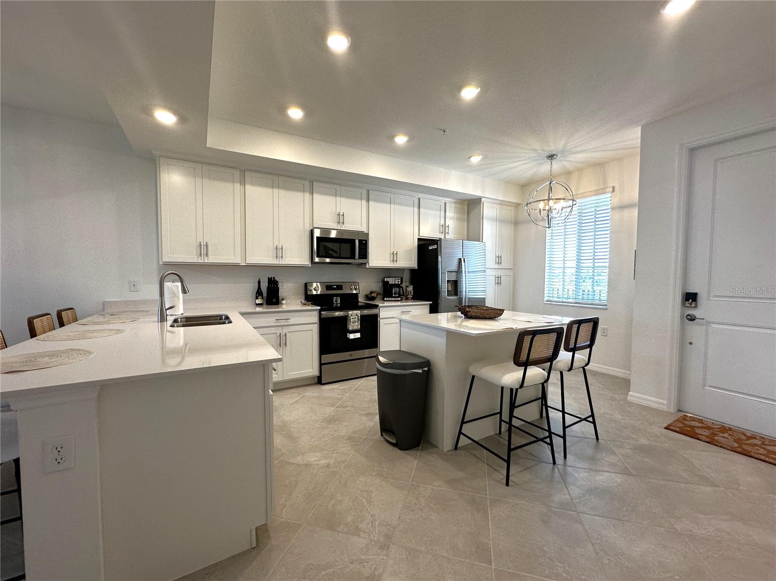 14161 Heritage Landing Blvd #1125 Property Photo 4