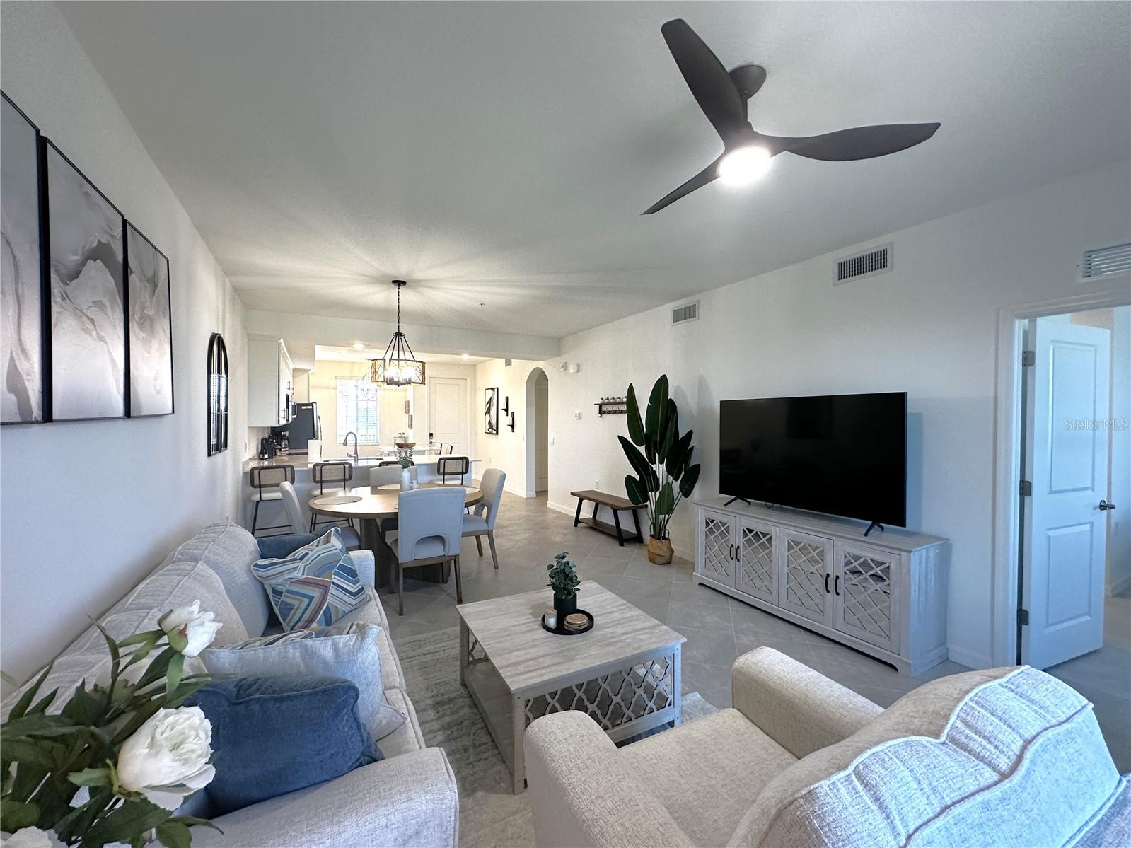 14161 Heritage Landing Blvd #1125 Property Photo 8