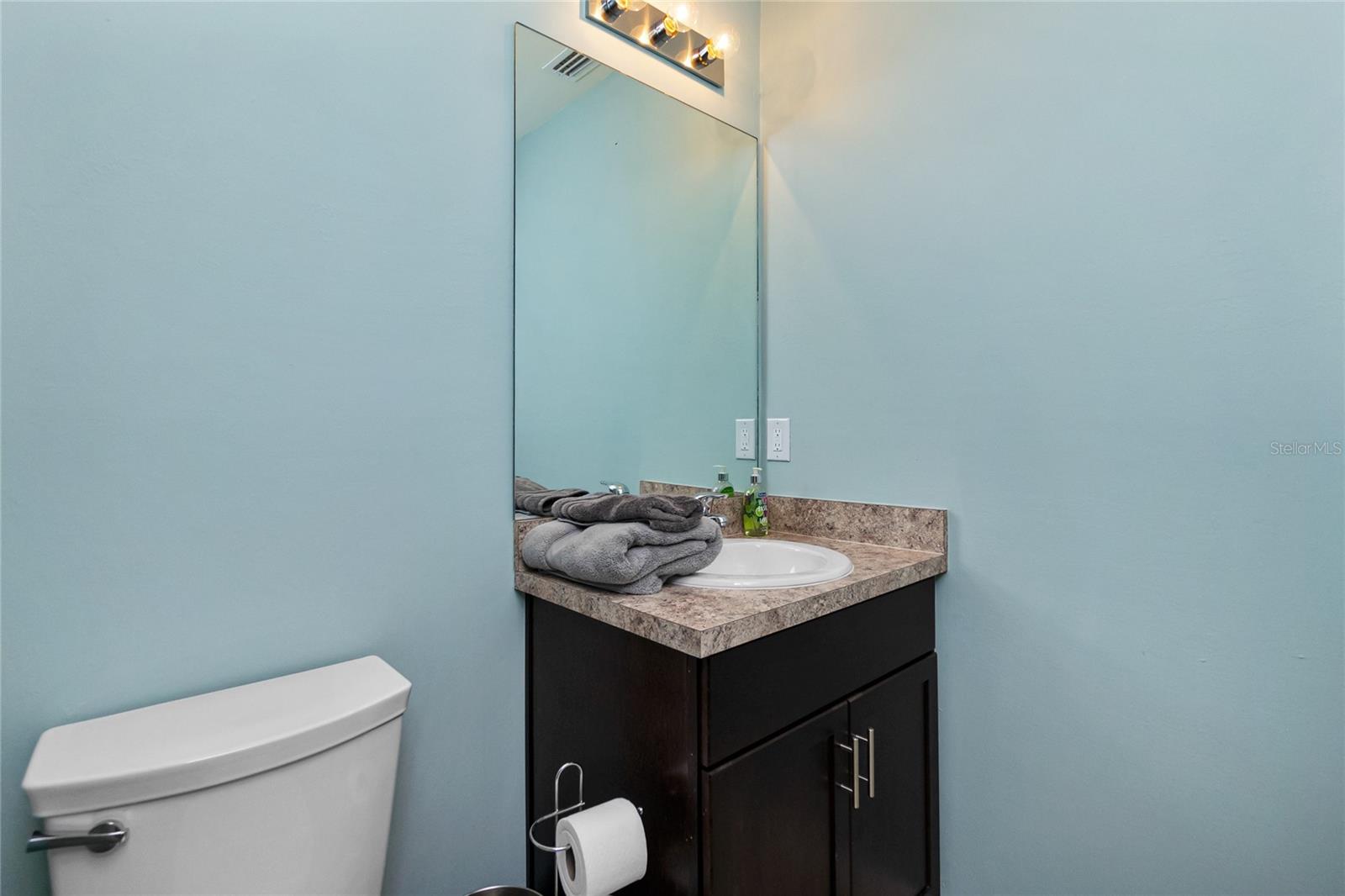 7049 Crystal Way Property Photo 27