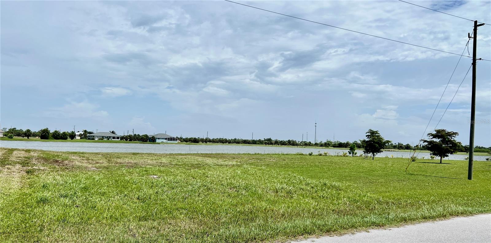 45 Blue Hen Dr Property Photo 2