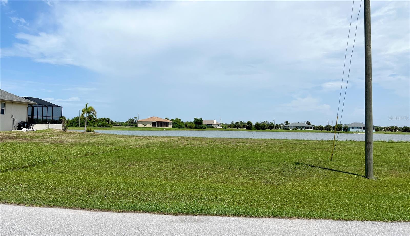 45 Blue Hen Dr Property Photo 4