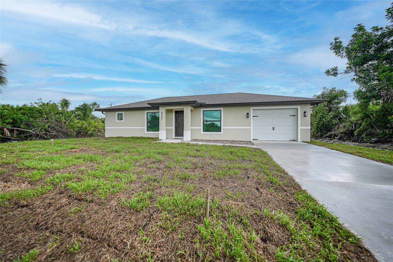 3420 Palm Dr Property Photo 1