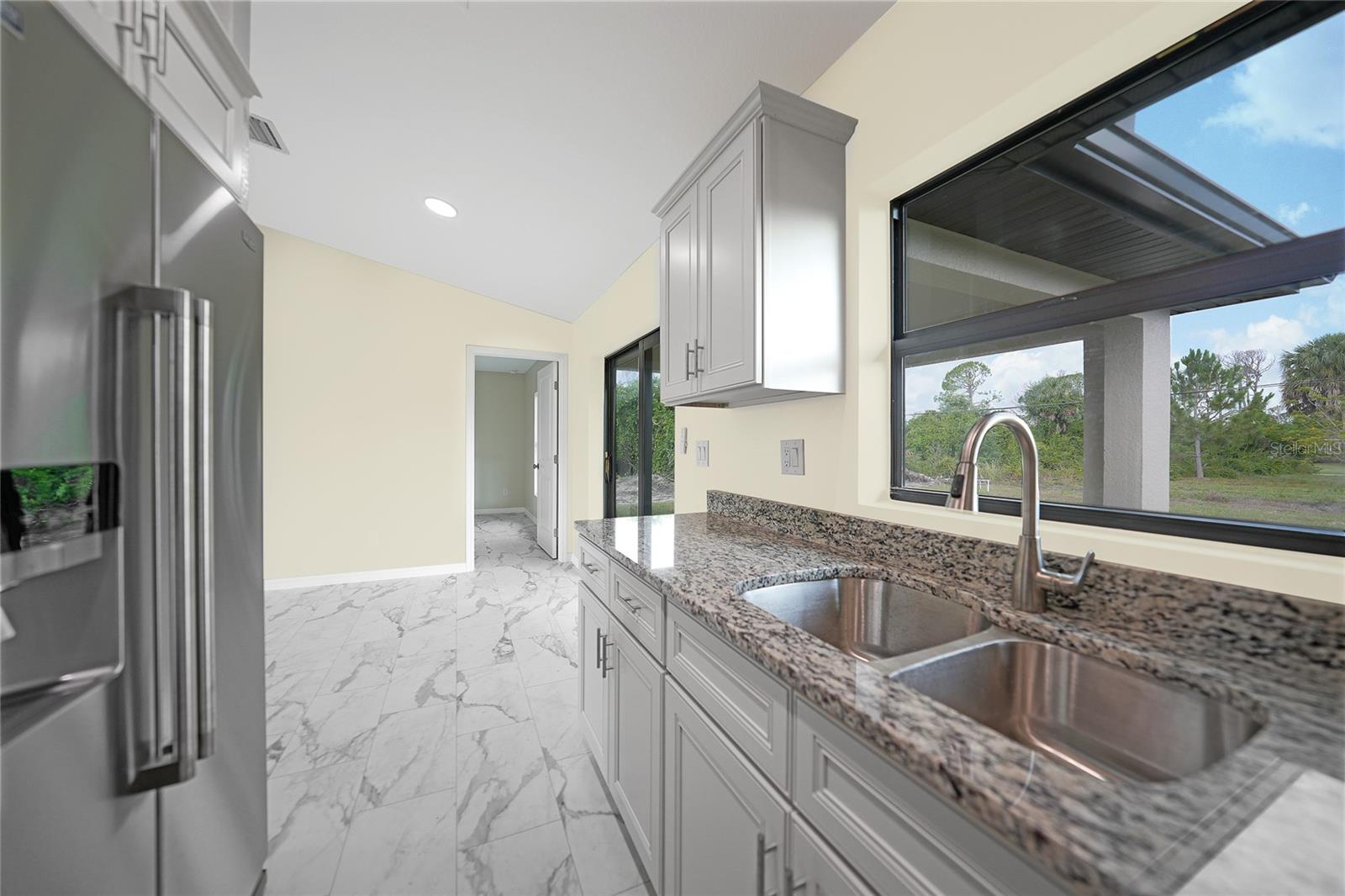 3414 Palm Dr Property Photo 5
