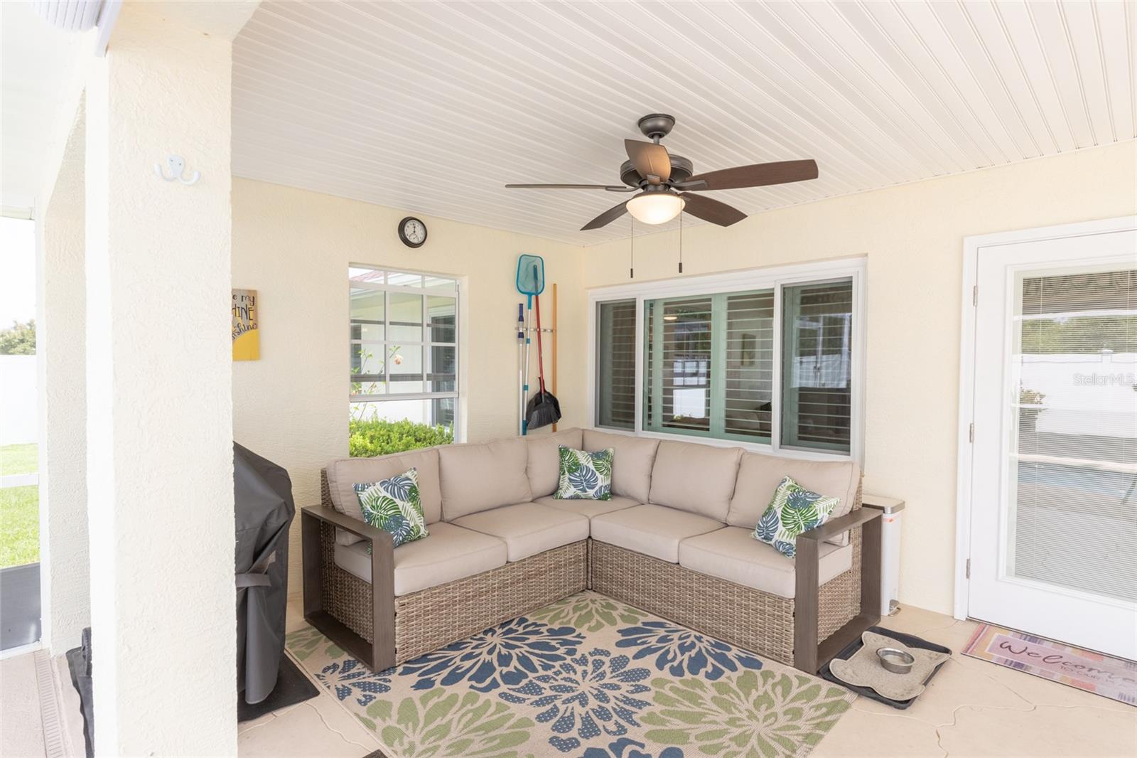 100 Captiva Ct Ne Property Photo 4