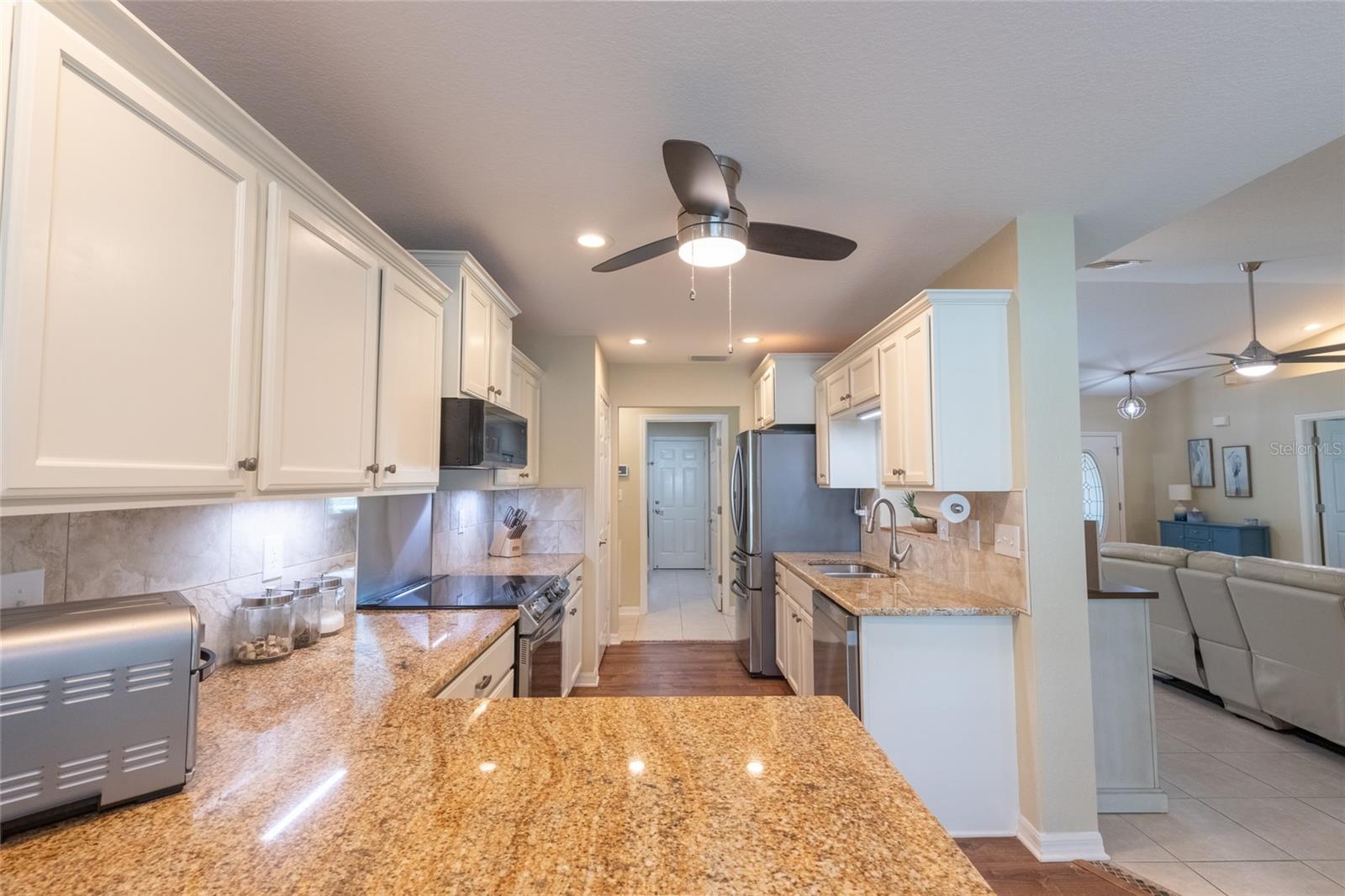 100 Captiva Ct Ne Property Photo 8