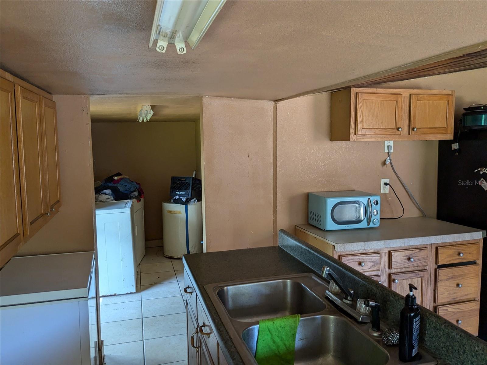 249 S Hillsborough Ave Property Photo 4