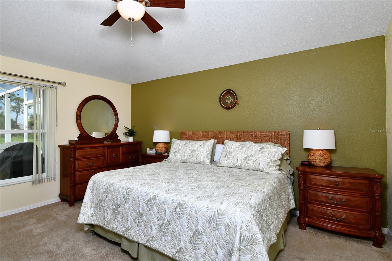 3885 Cape Cole Blvd Property Photo 11
