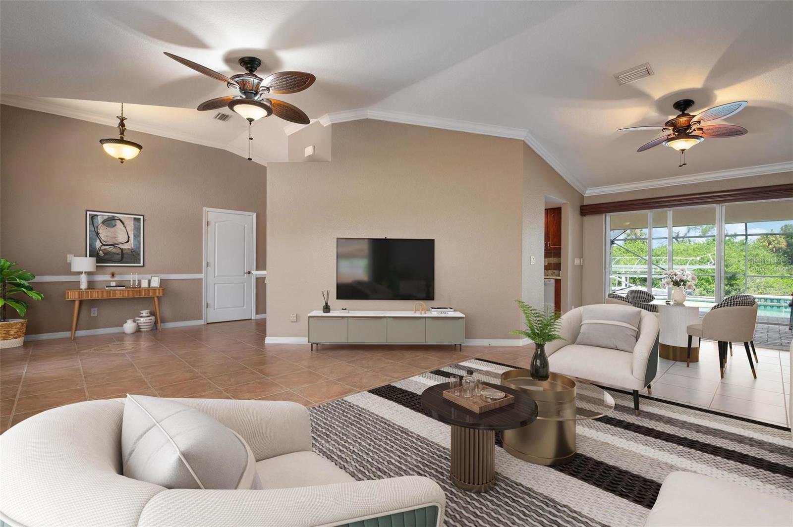 5149 Latham Ter Property Photo 6