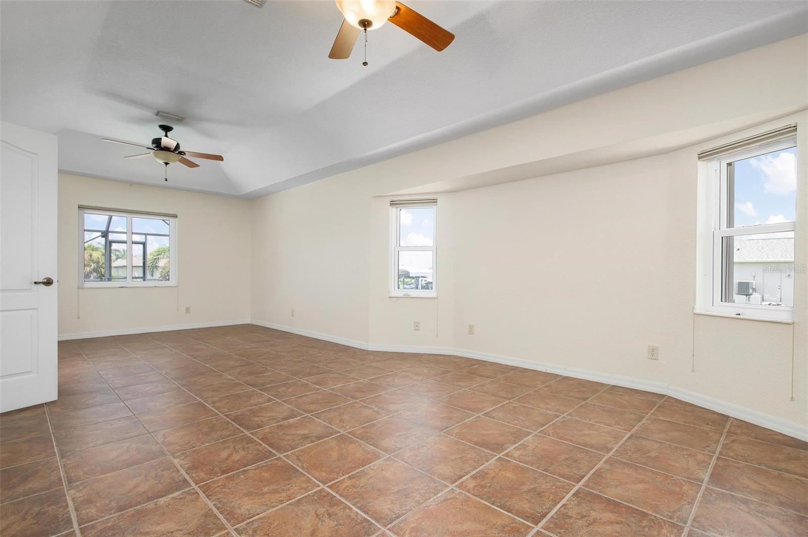 5149 Latham Ter Property Photo 47