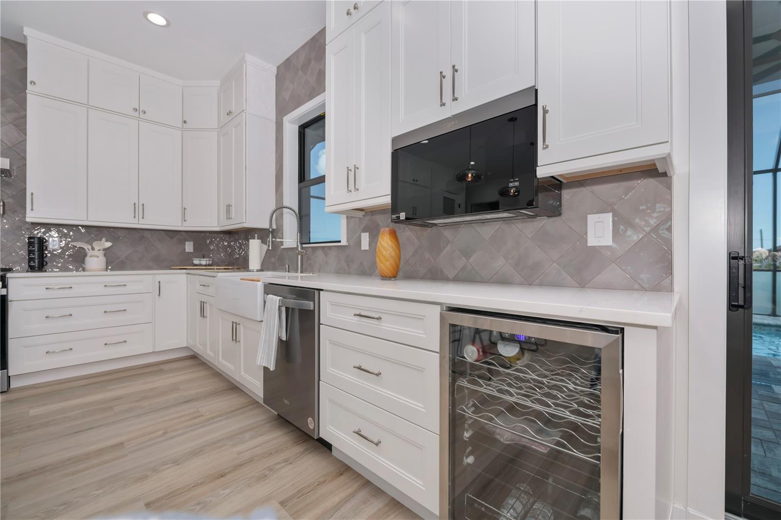 10401 Sunday Dr Property Photo 10