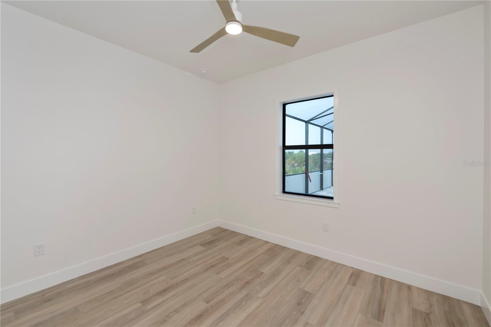 10401 Sunday Dr Property Photo 17