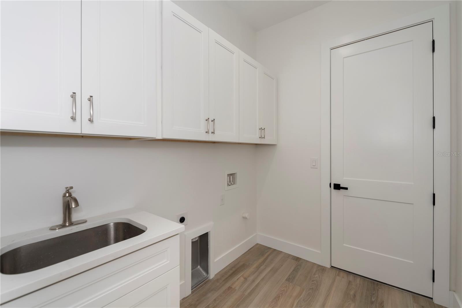 10401 Sunday Dr Property Photo 19