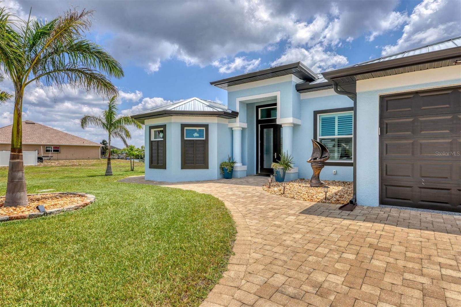 15704 Lakeland Cir Property Photo 9