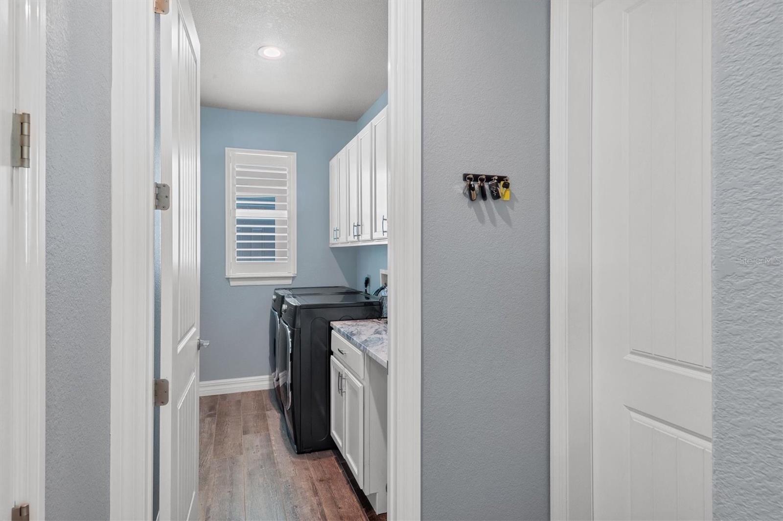 15704 Lakeland Cir Property Photo 36