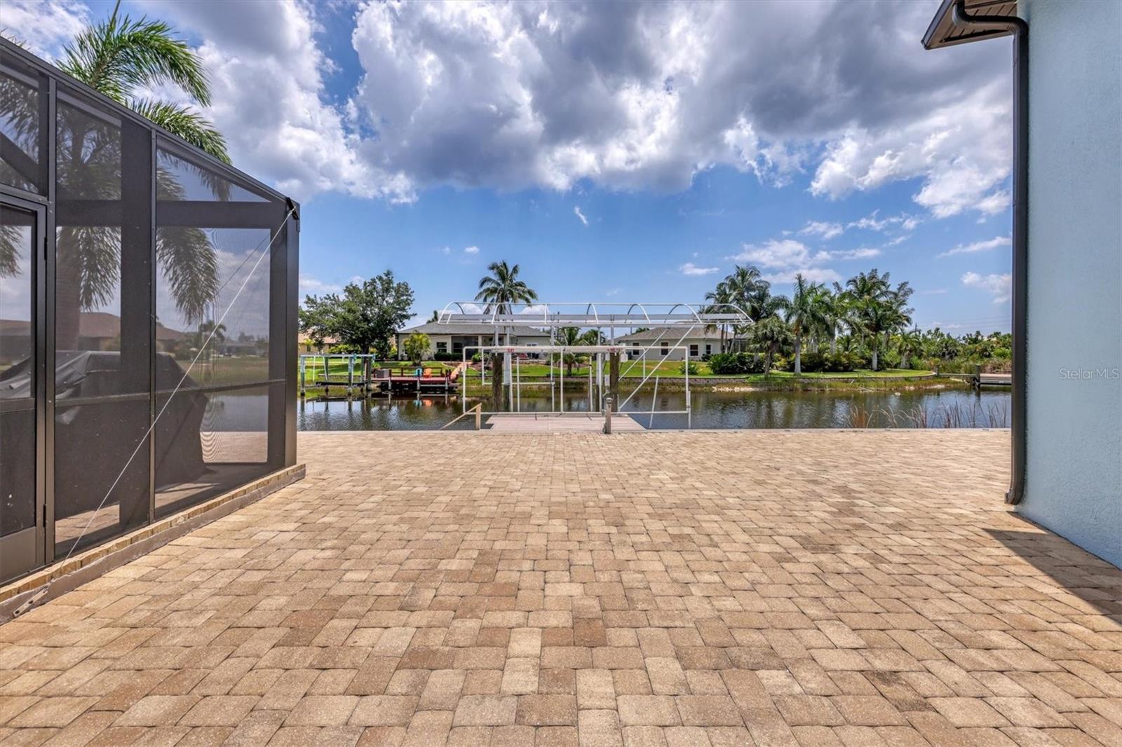 15704 Lakeland Cir Property Photo 46