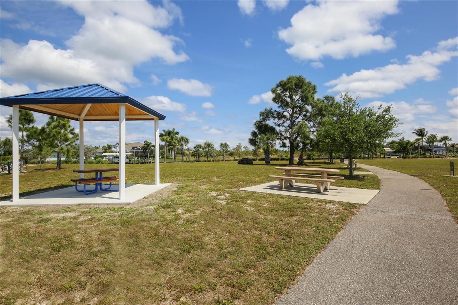 15704 Lakeland Cir Property Photo 60