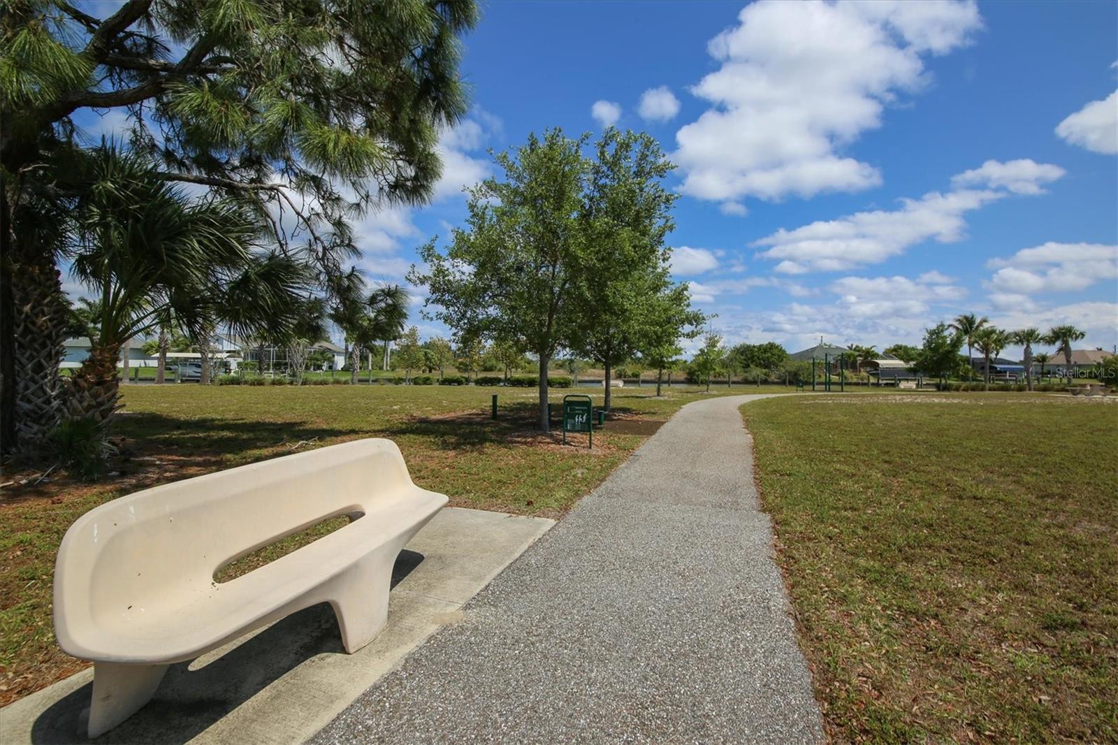 15704 Lakeland Cir Property Photo 61