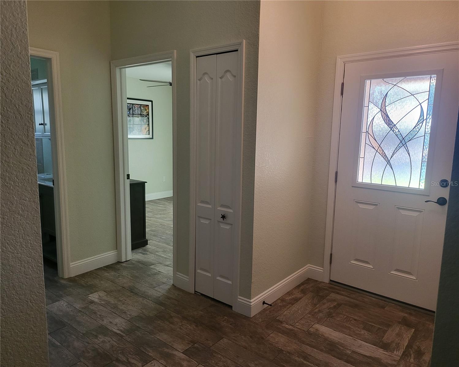104 Boxwood Ln Property Photo 2