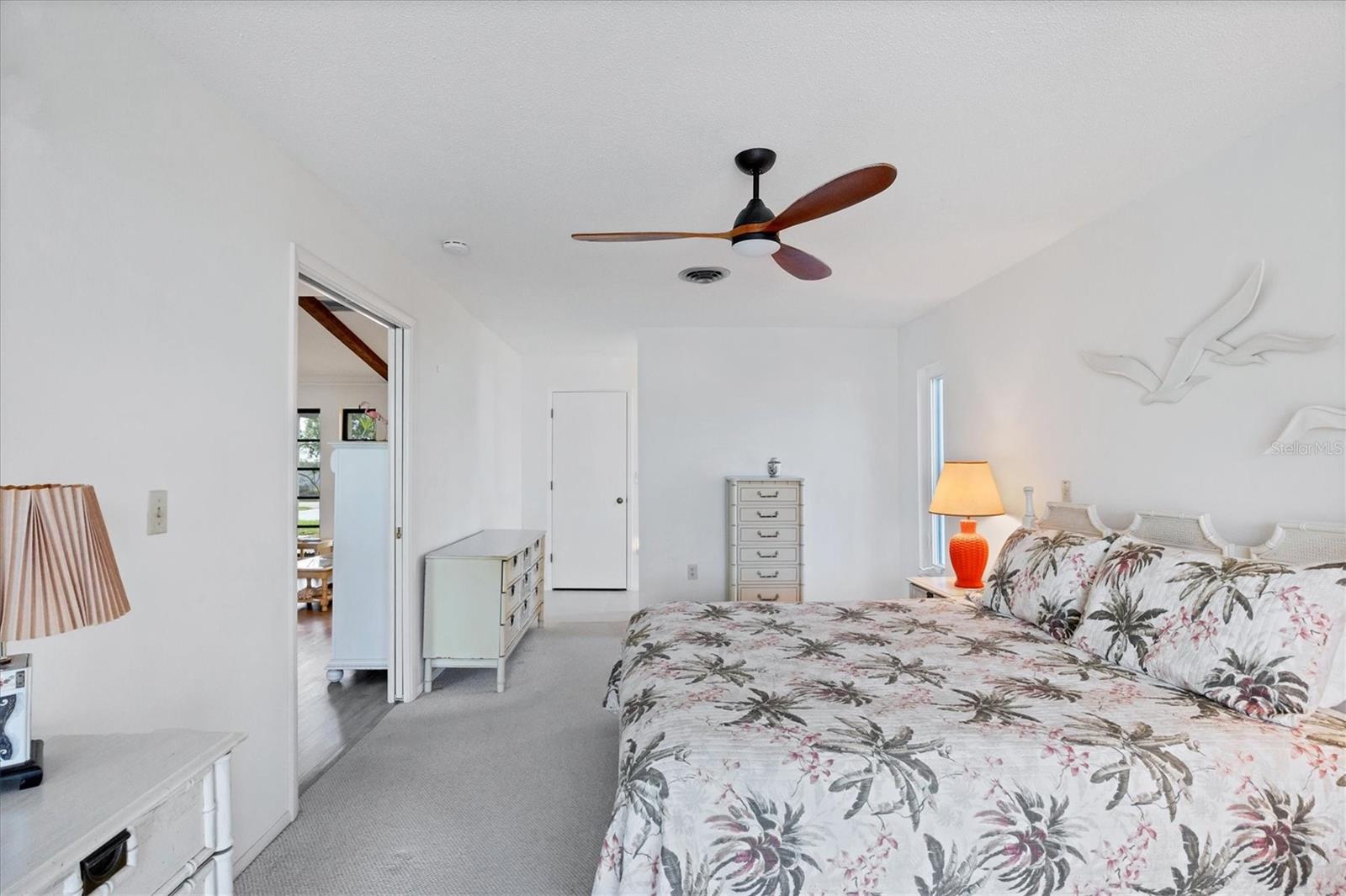 2076 Michigan Ave Property Photo 19