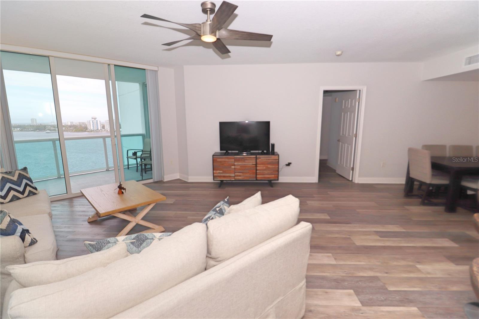231 Riverside Dr #1106-1 Property Photo 5