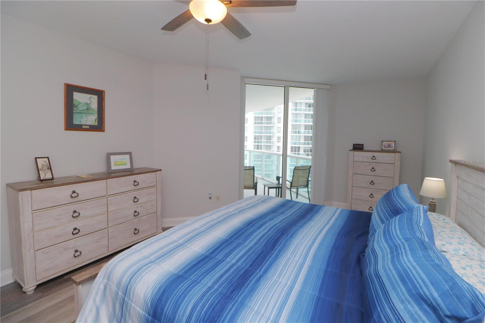 231 Riverside Dr #1106-1 Property Photo 15