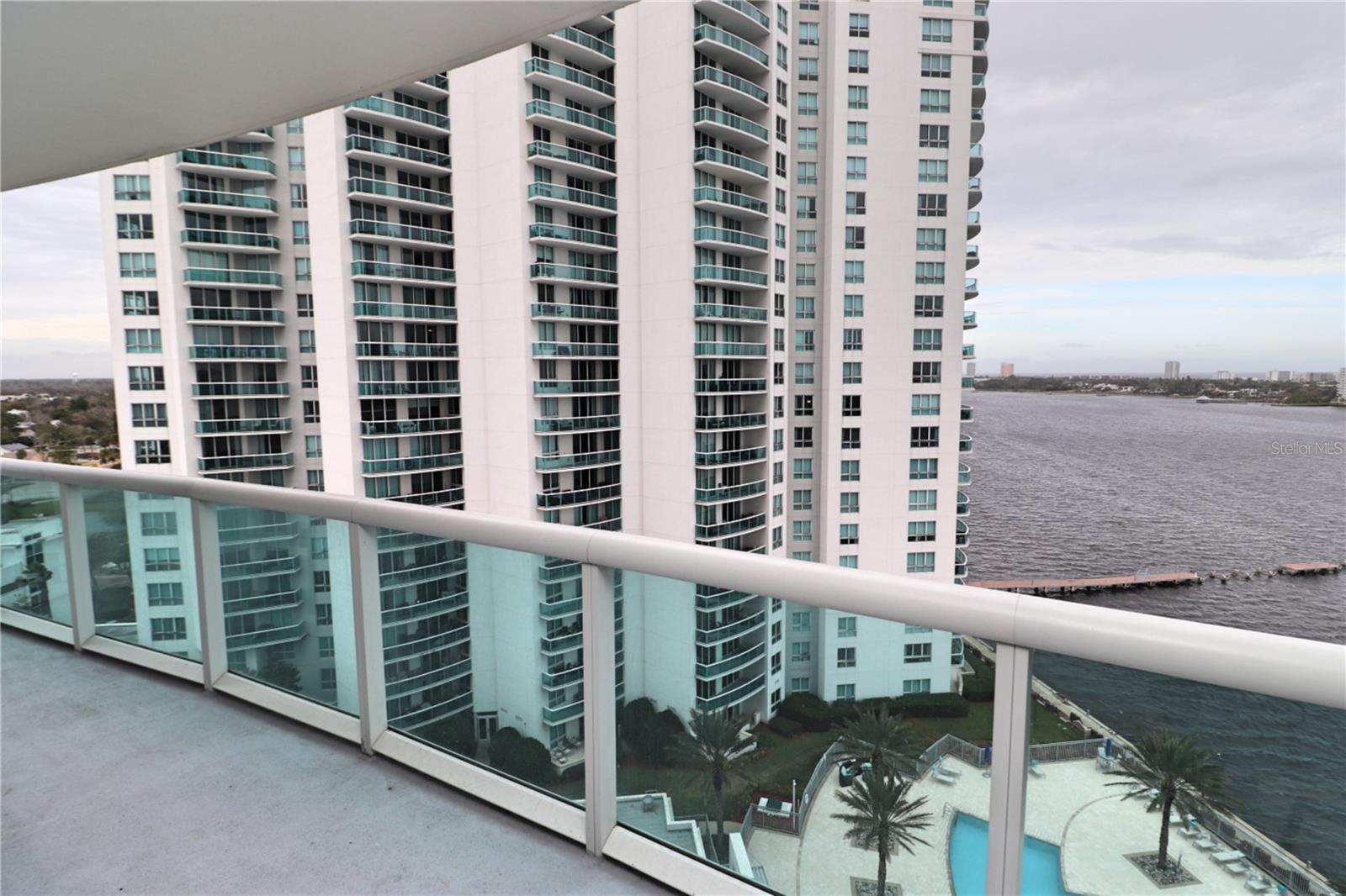 231 Riverside Dr #1106-1 Property Photo 26